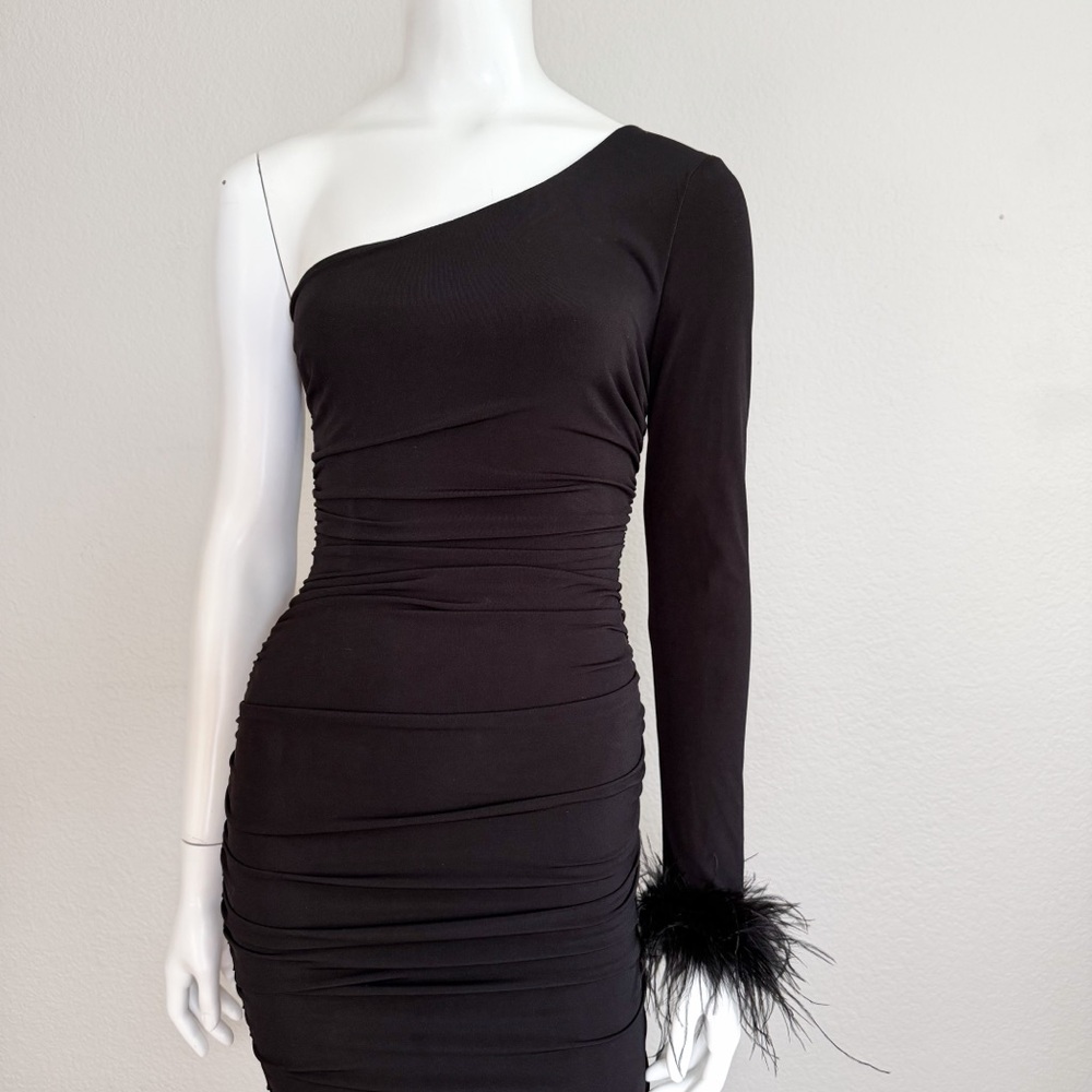 City Studios Ruched One Shoulder Black Gown Feather Sleeve Formal Juniors 0 - Picture 5 of 10